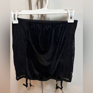 Spiderweb Velvet mesh skirt- medium